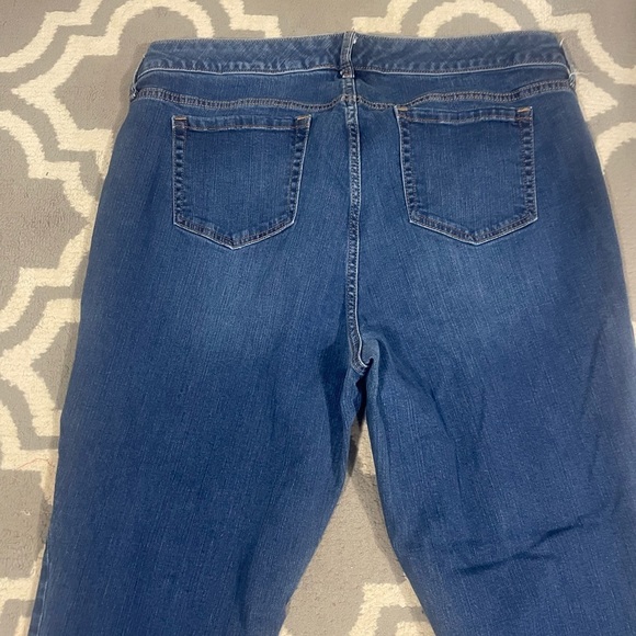 Torrid Vintage Stretch Boyfriend Straight Jeans Size 18T - Picture 4 of 8